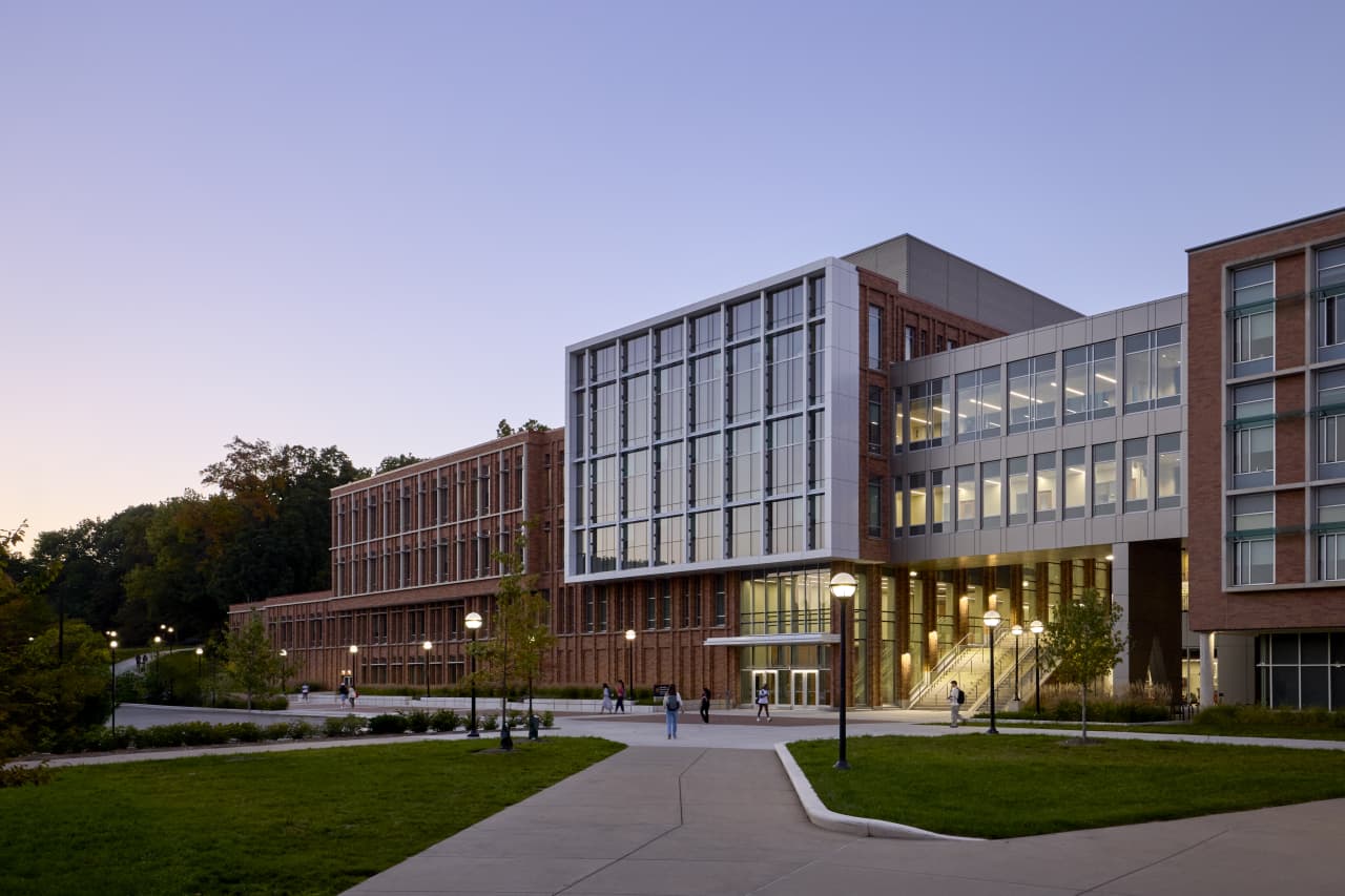 Colleges raced to build massive computer-science departments. Now the boom is turning to bust. — MarketWatch, Stockholm Business news
