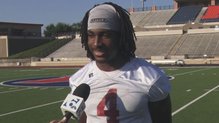 Midway's Lathan Whisenton sets school record for career rushing touchdowns — KCEN (Central Texas), Stockholm Schools news